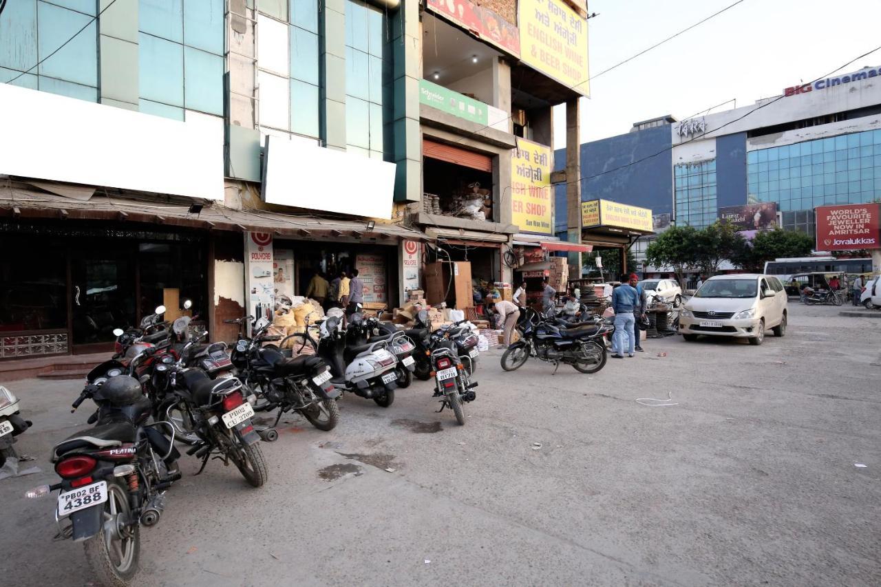 Oyo 12354 Hotel Sangreela Amritsar Exterior photo