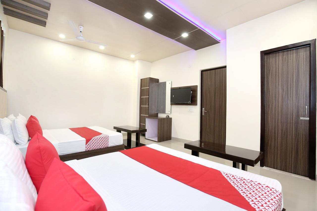 Oyo 12354 Hotel Sangreela Amritsar Exterior photo