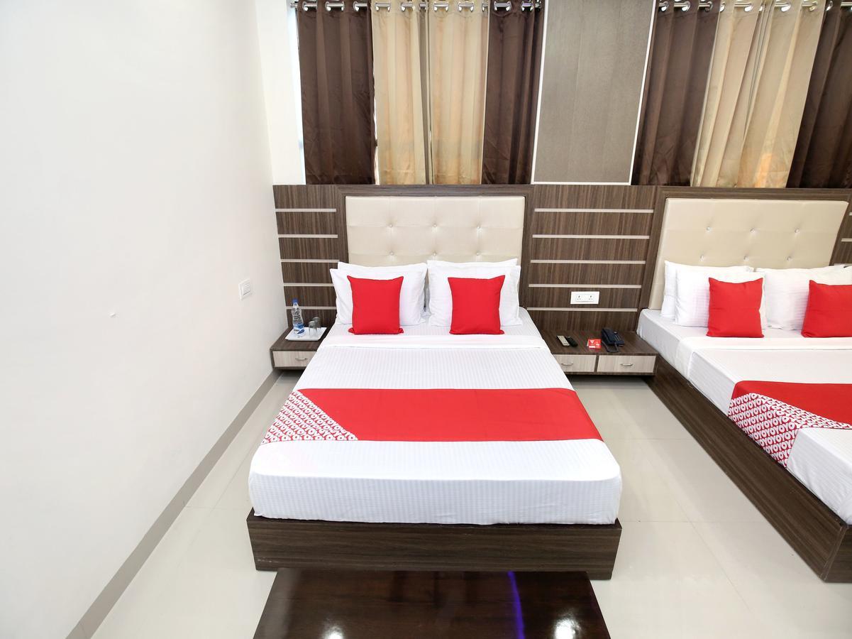 Oyo 12354 Hotel Sangreela Amritsar Exterior photo