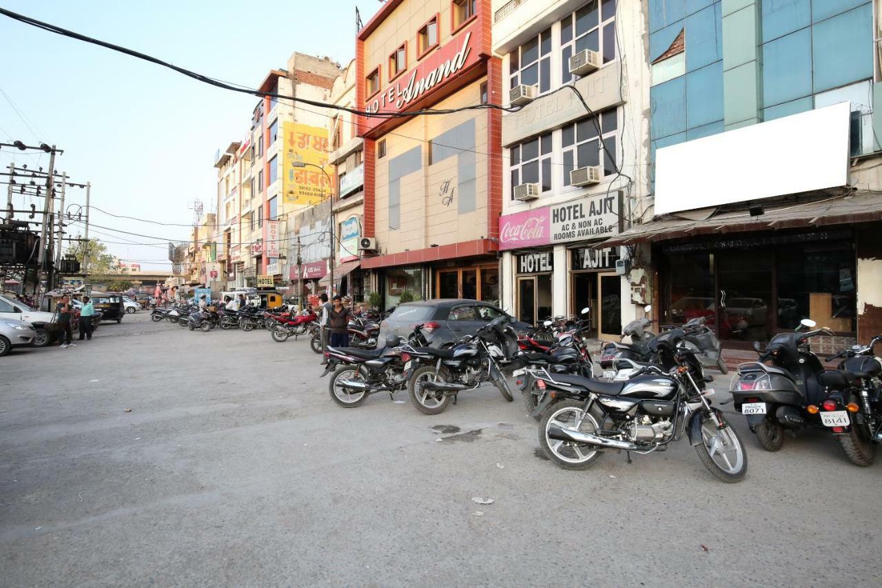 Oyo 12354 Hotel Sangreela Amritsar Exterior photo