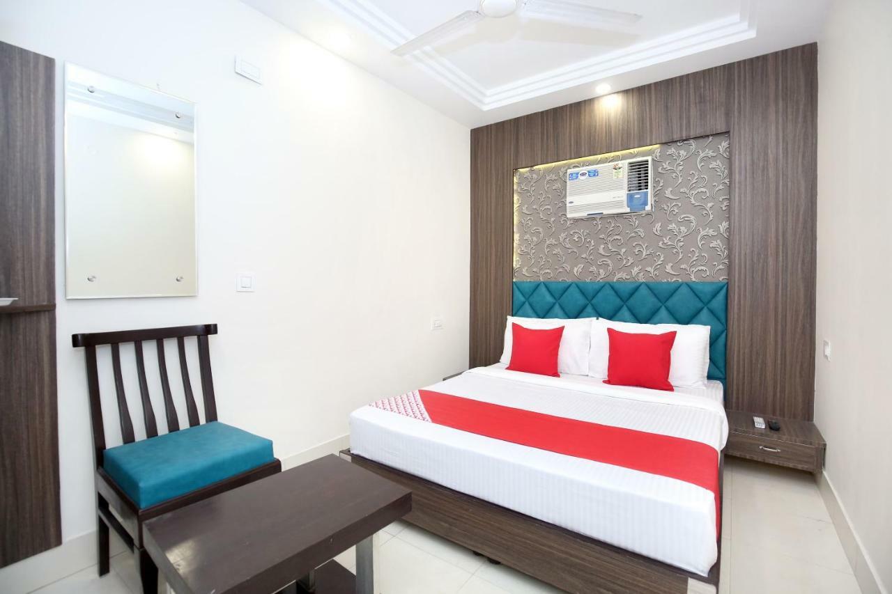 Oyo 12354 Hotel Sangreela Amritsar Exterior photo